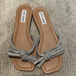 Steve Madden Silver Knotted Toe-Ring Sandals with Tan Footbed